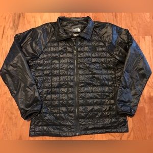 The North Face men’s jacket size large